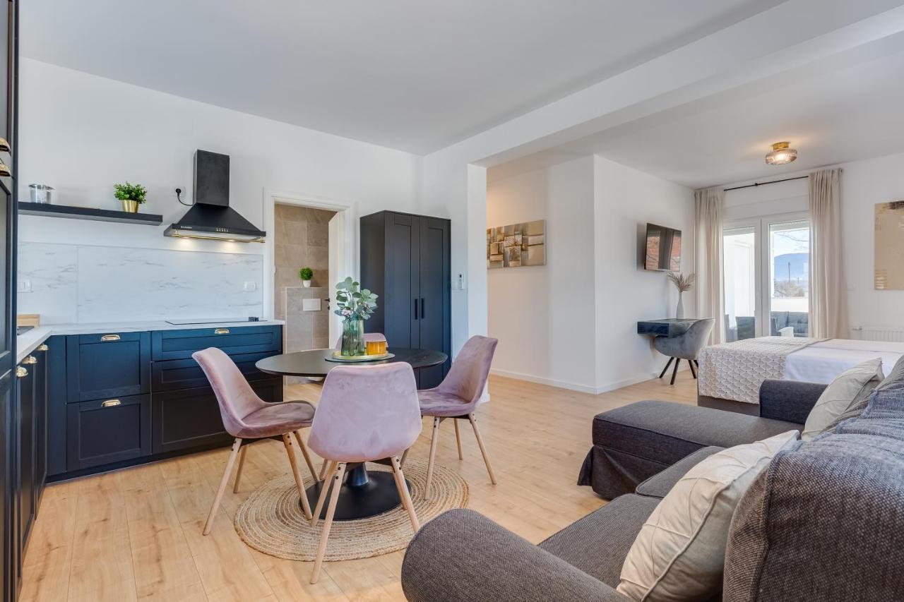 Artemis Appartement *
